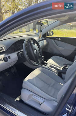 Седан Volkswagen Passat 2009 в 