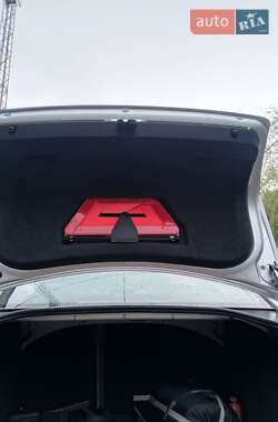 Седан Volkswagen Passat 2001 в 