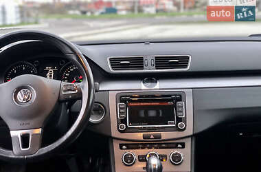 Седан Volkswagen Passat 2013 в 