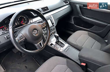 Седан Volkswagen Passat 2013 в 