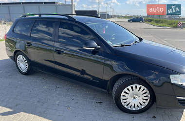 Універсал Volkswagen Passat 2006 в 