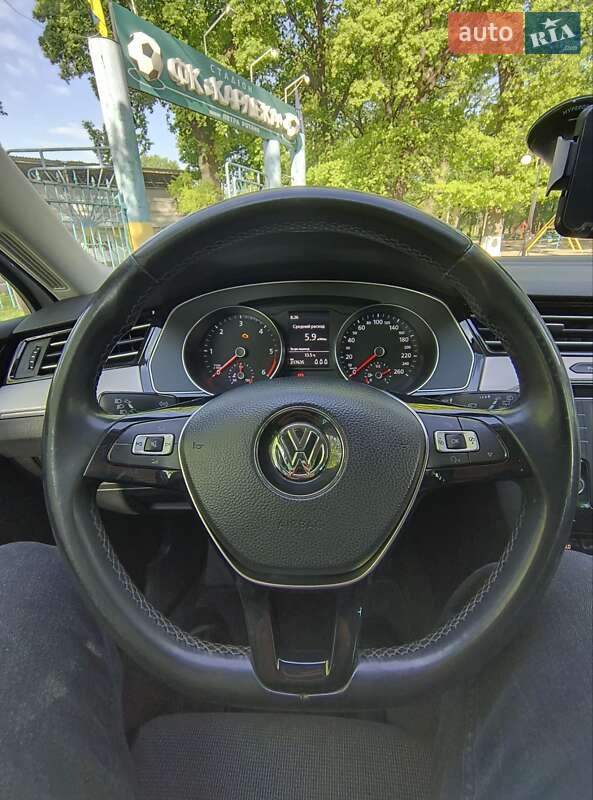 Универсал Volkswagen Passat 2017 в Полтаве