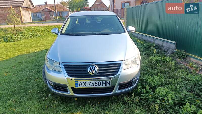 Седан Volkswagen Passat 2006 в Буске