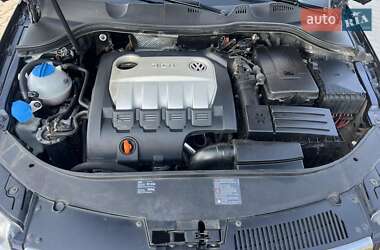 Універсал Volkswagen Passat 2006 в 