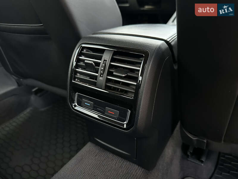 Седан Volkswagen Passat 2017 в Новой Водолаге