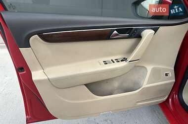 Універсал Volkswagen Passat 2011 в 