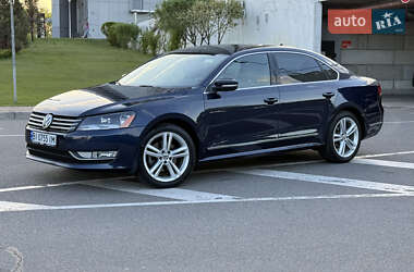 Седан Volkswagen Passat 2014 в Киеве