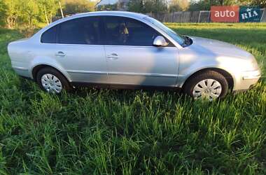 Седан Volkswagen Passat 2004 в 