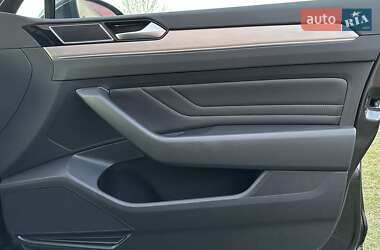 Седан Volkswagen Passat 2021 в 