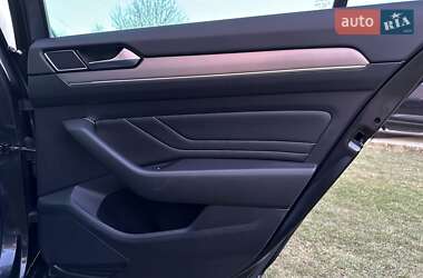 Седан Volkswagen Passat 2021 в 