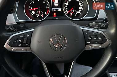 Седан Volkswagen Passat 2021 в 