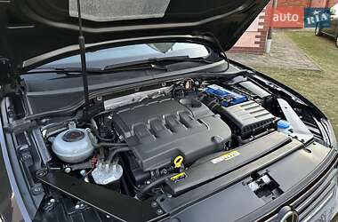 Седан Volkswagen Passat 2021 в 