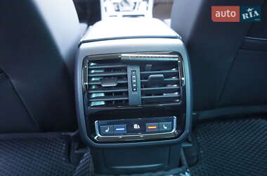 Седан Volkswagen Passat 2019 в 
