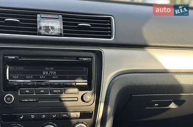 Седан Volkswagen Passat 2014 в 