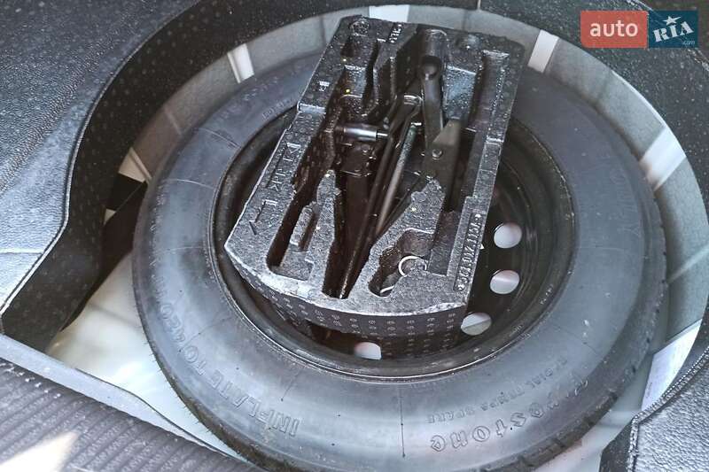 Седан Volkswagen Passat 2017 в Львове