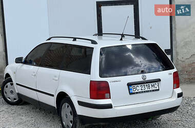Універсал Volkswagen Passat 1998 в 