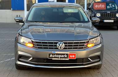 Седан Volkswagen Passat 2016 в 