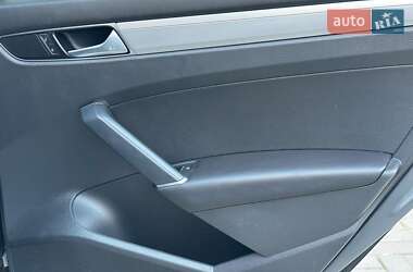 Седан Volkswagen Passat 2016 в 