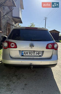 Універсал Volkswagen Passat 2009 в 