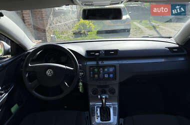 Універсал Volkswagen Passat 2009 в 