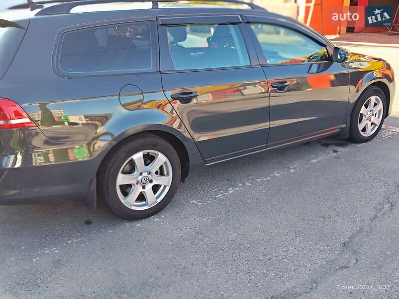 Универсал Volkswagen Passat 2012 в Харькове