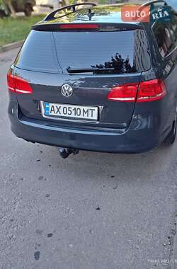 Універсал Volkswagen Passat 2012 в 