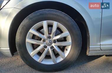 Универсал Volkswagen Passat 2015 в 
