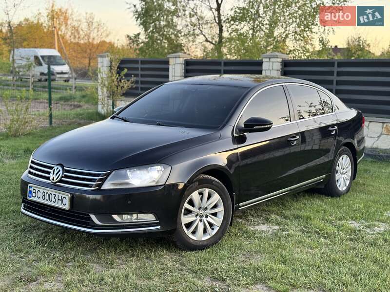 Седан Volkswagen Passat 2011 в 