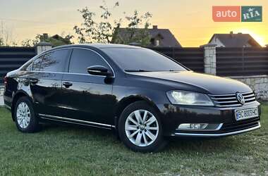 Седан Volkswagen Passat 2011 в 