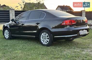 Седан Volkswagen Passat 2011 в 