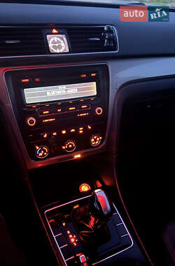 Седан Volkswagen Passat 2014 в 