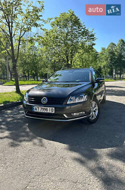 Универсал Volkswagen Passat 2011 в Ивано-Франковске