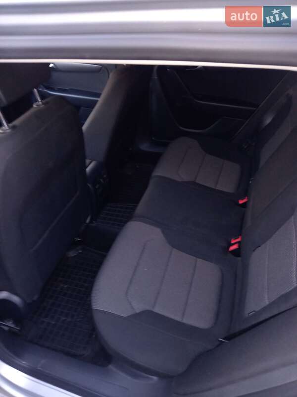 Универсал Volkswagen Passat 2013 в Казатине