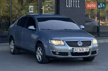 Седан Volkswagen Passat 2010 в Ужгороді