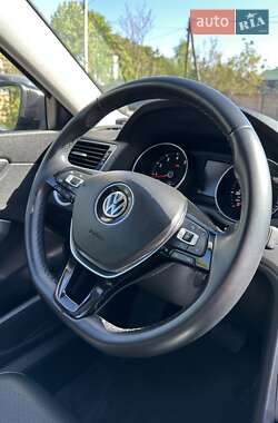 Седан Volkswagen Passat 2018 в 