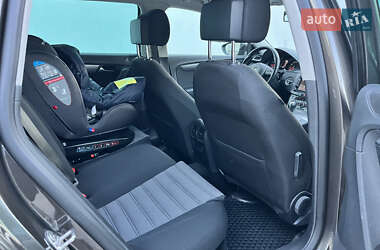 Універсал Volkswagen Passat 2012 в 