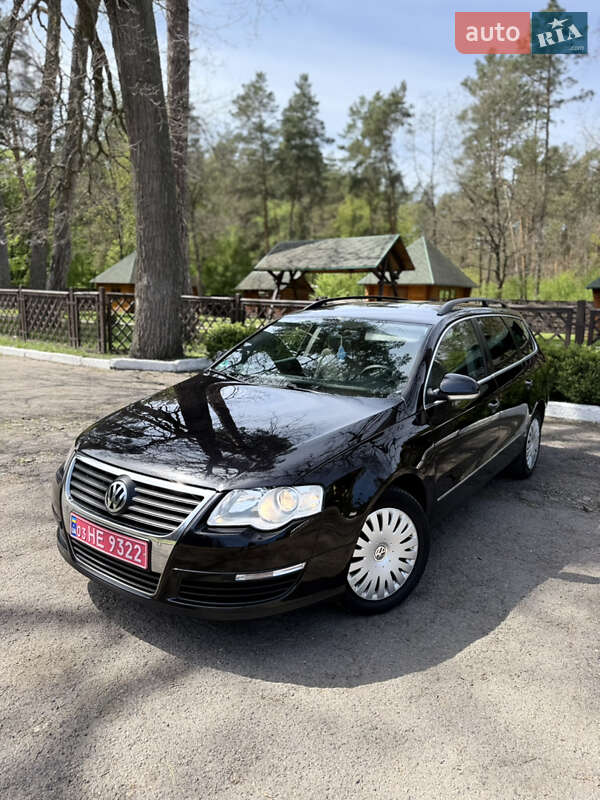 Універсал Volkswagen Passat 2008 в 
