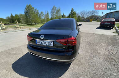 Седан Volkswagen Passat 2016 в 