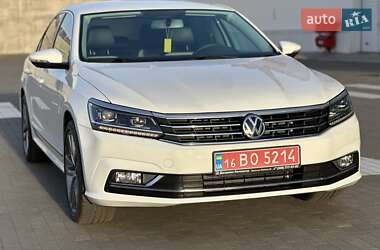 Седан Volkswagen Passat 2017 в 