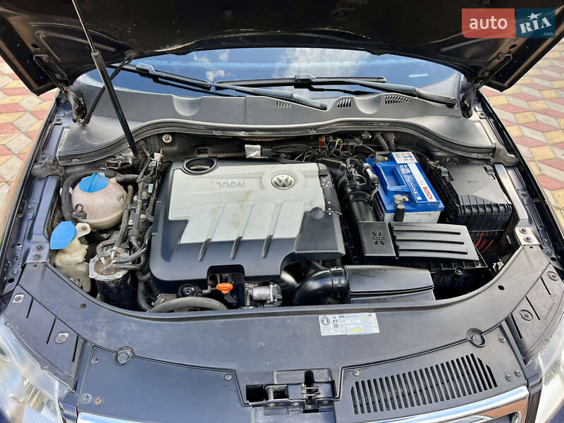 Універсал Volkswagen Passat 2010 в Валках