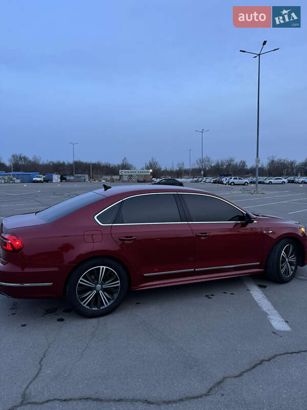 Седан Volkswagen Passat 2016 в Днепре фото 12 Седан Volkswagen Passat 2016 в Днепре