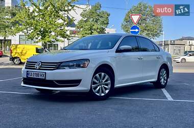 Седан Volkswagen Passat 2014 в Киеве