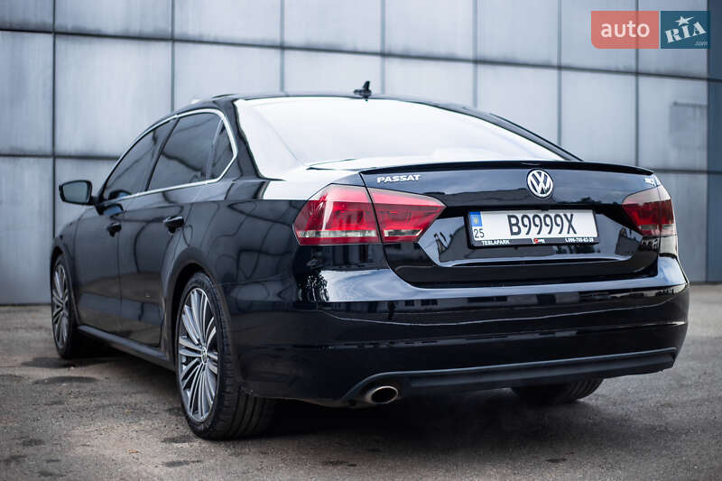 Седан Volkswagen Passat 2012 в Киеве