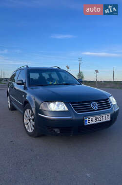 Універсал Volkswagen Passat 2003 в Рівному