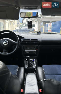 Седан Volkswagen Passat 1998 в 