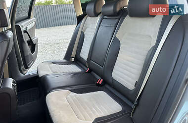 Універсал Volkswagen Passat 2012 в 