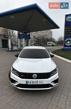 Седан Volkswagen Passat 2017 в 