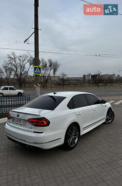 Седан Volkswagen Passat 2017 в 
