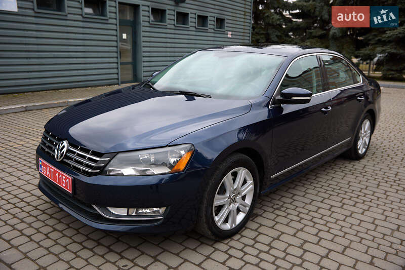 Седан Volkswagen Passat 2014 в Ивано-Франковске