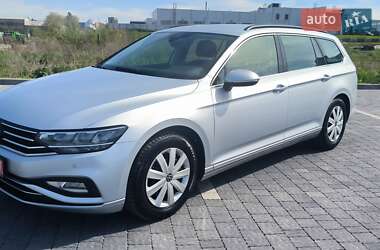 Універсал Volkswagen Passat 2021 в Кельменцях